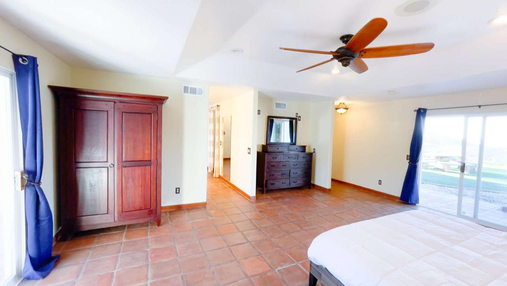 Private Home On 10 Acres - Heated Salt Pool & Jacuzzi, Mountain & City Views, Horseshoes, Basketball, Bbq, Golf Putting, Foosball, Croquet, Bose Stereo, White Cotton Bedding - Hilltop Hacienda, Pool Heat Optional Jamul Exterior photo