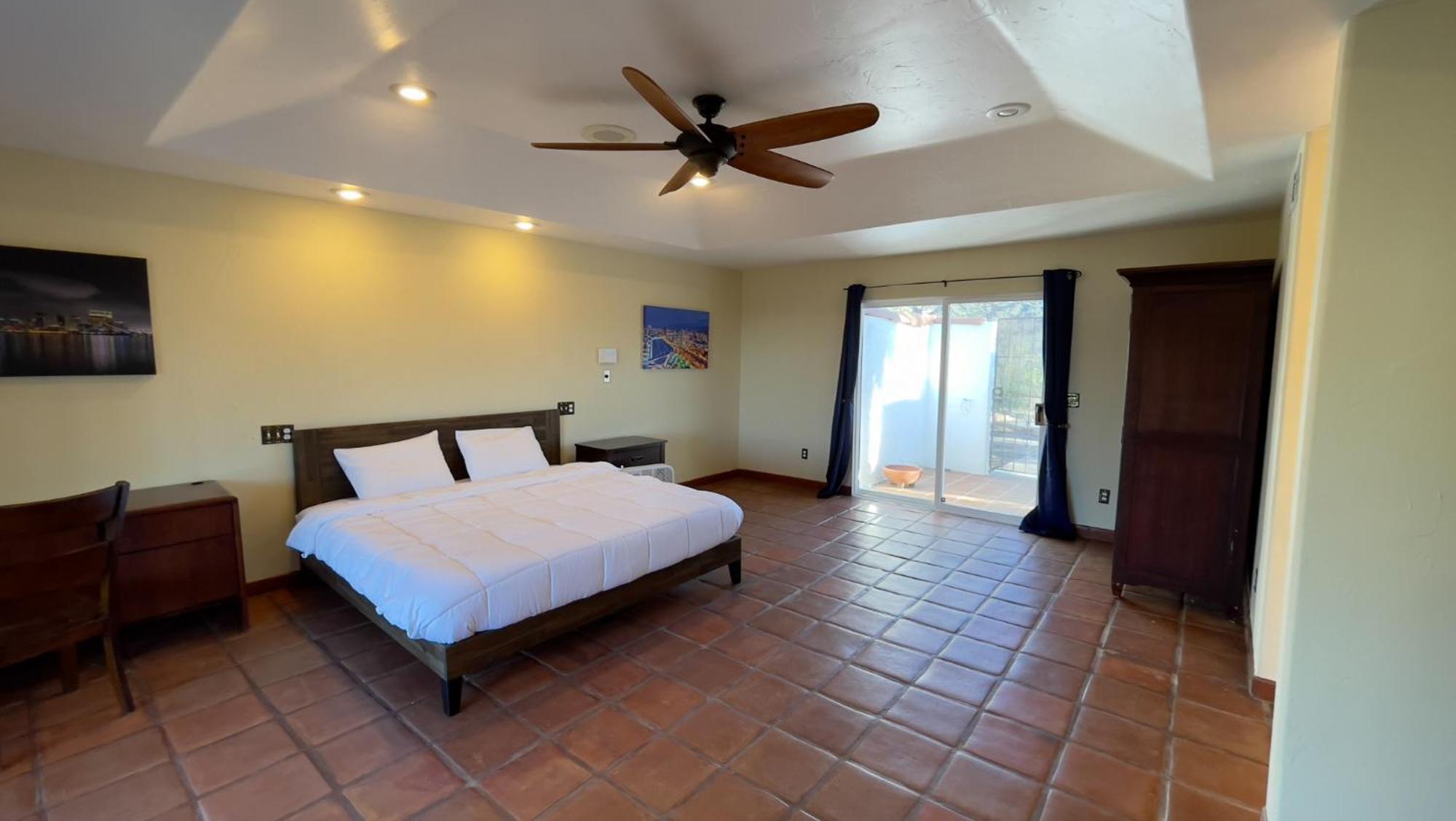 Private Home On 10 Acres - Heated Salt Pool & Jacuzzi, Mountain & City Views, Horseshoes, Basketball, Bbq, Golf Putting, Foosball, Croquet, Bose Stereo, White Cotton Bedding - Hilltop Hacienda, Pool Heat Optional Jamul Exterior photo