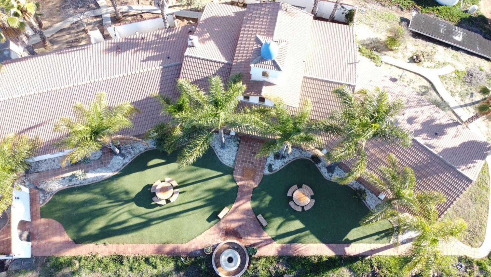 Private Home On 10 Acres - Heated Salt Pool & Jacuzzi, Mountain & City Views, Horseshoes, Basketball, Bbq, Golf Putting, Foosball, Croquet, Bose Stereo, White Cotton Bedding - Hilltop Hacienda, Pool Heat Optional Jamul Exterior photo