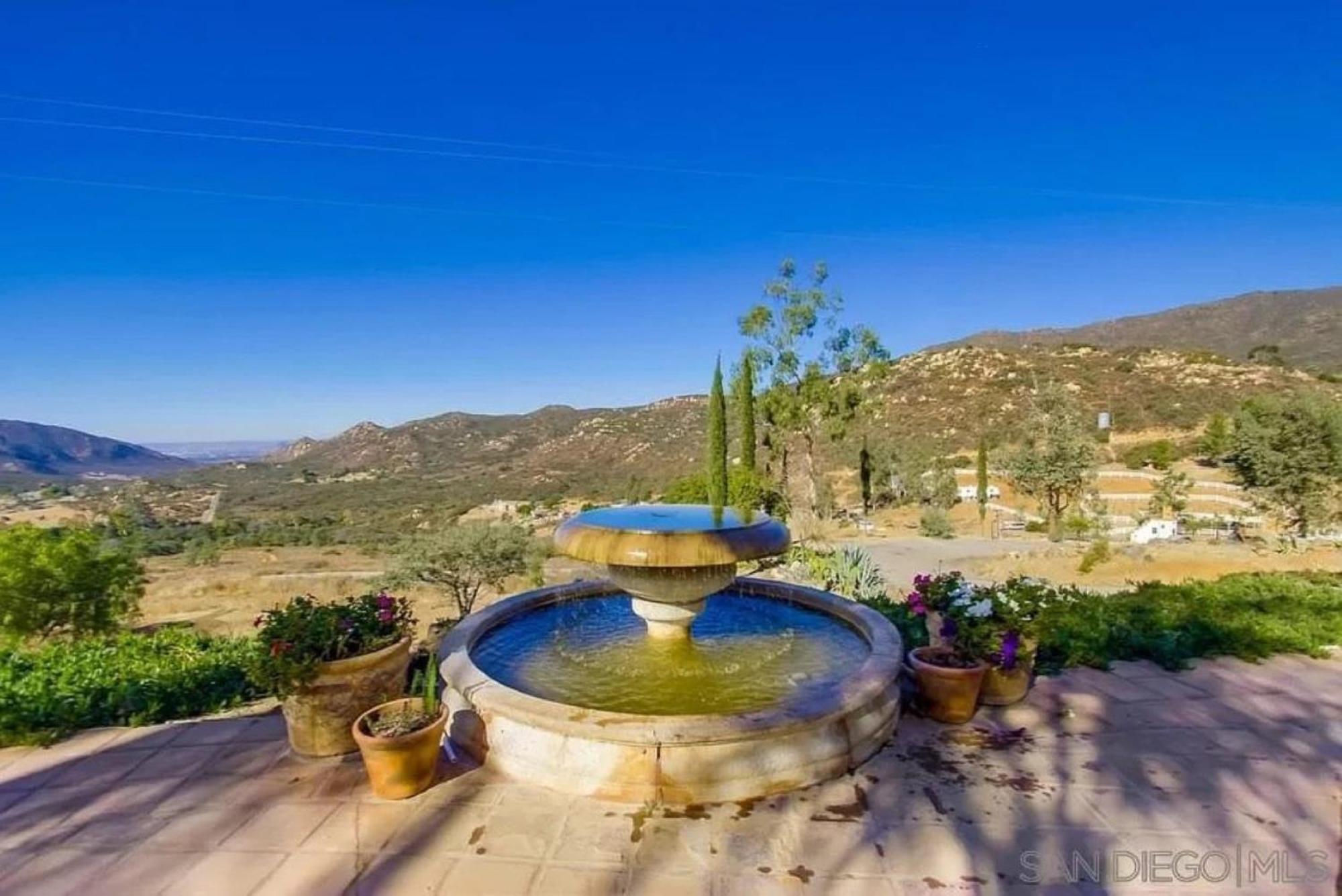 Private Home On 10 Acres - Heated Salt Pool & Jacuzzi, Mountain & City Views, Horseshoes, Basketball, Bbq, Golf Putting, Foosball, Croquet, Bose Stereo, White Cotton Bedding - Hilltop Hacienda, Pool Heat Optional Jamul Exterior photo